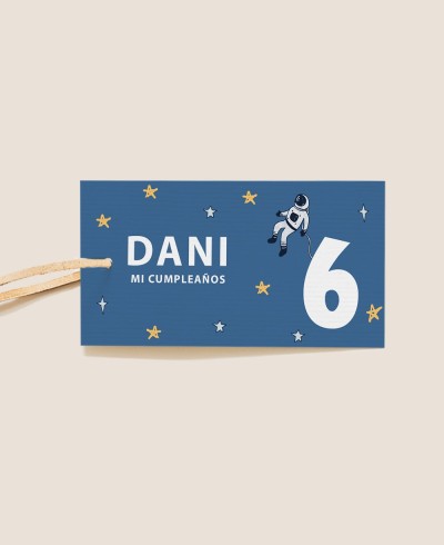 Etiqueta rectangular para cumpleaños espacio estrellas