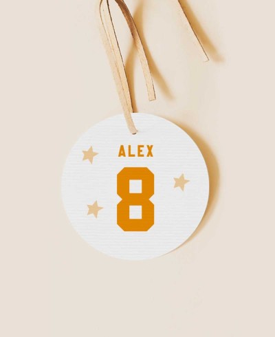 Etiqueta redonda cumpleaños baloncesto