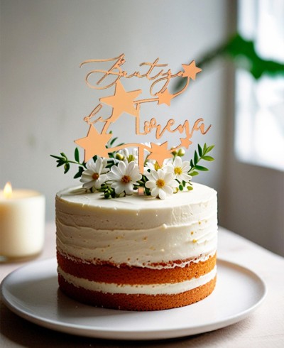 Vista general cake topper personalizado con nombre y estrellas