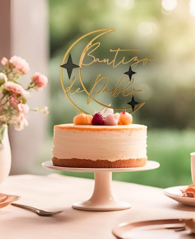 Vista general cake topper personalizado con nombre decorado con luna y estrellas