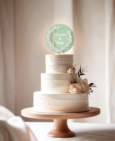 Overview custom cake topper with names and wreath of leaves