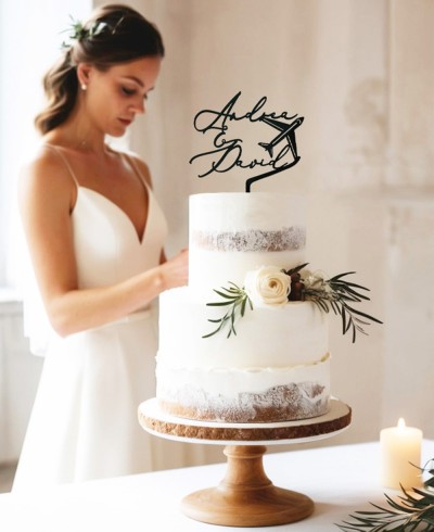 Benutzerdefinierte Tortenaufsatz-Set-Ansicht mit Namen