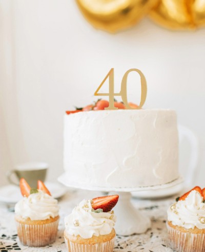 Vista general cake topper número de años