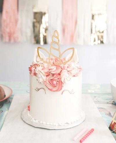 Vista general cake topper silueta unicornio