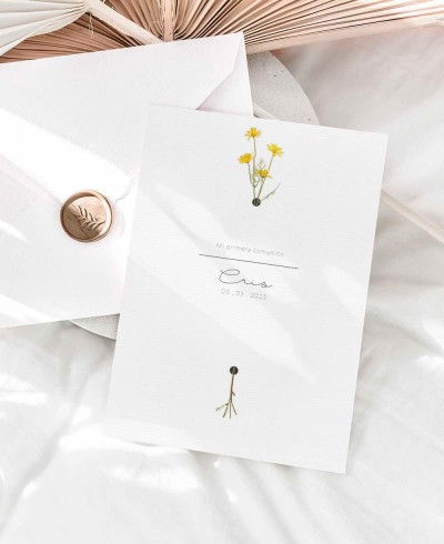 Invitation au baptême avec fleur minimale