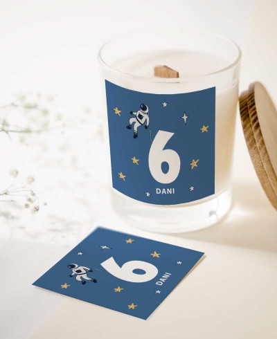 Autocollant carré pour l’espace d’anniversaire