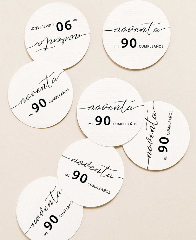 Kreisförmige Aufkleber für kalligrafische Geburtstagsgeschenke