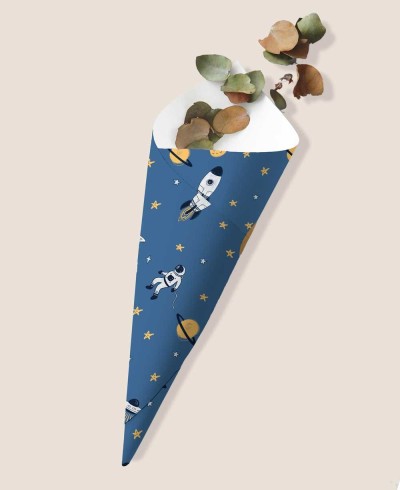 Cone para planetas espaciais de doces de aniversário