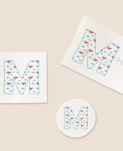 Formati adesivi per battesimo dettagli iniziali cielo