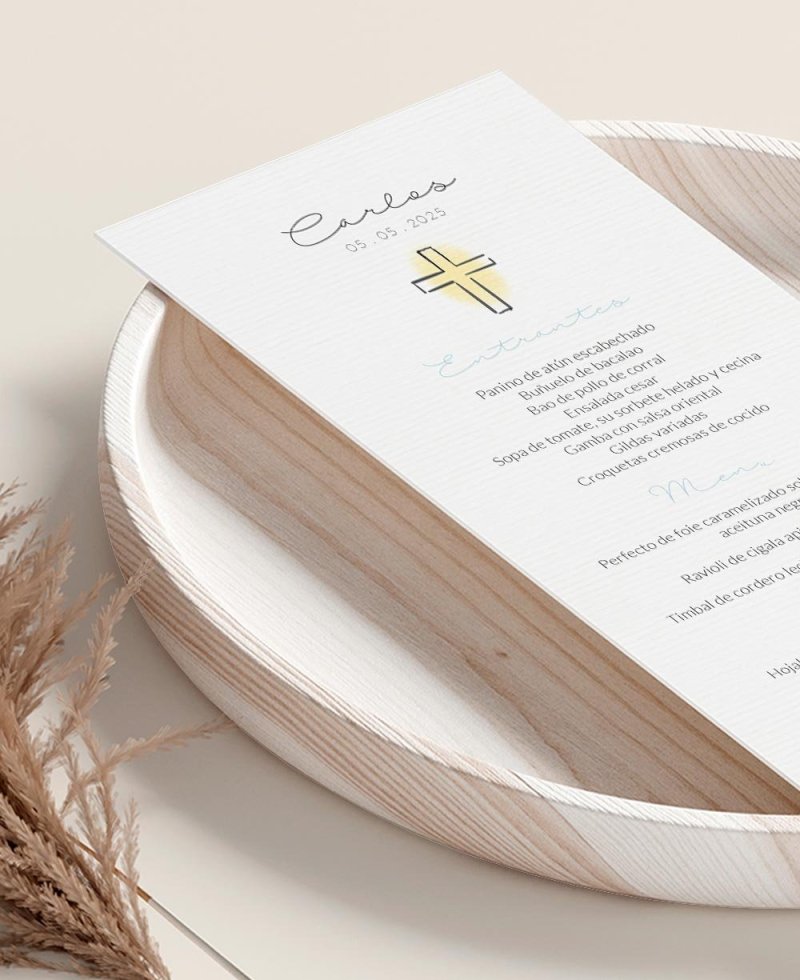 Menu de zoom para menino elegante da primeira comunhão