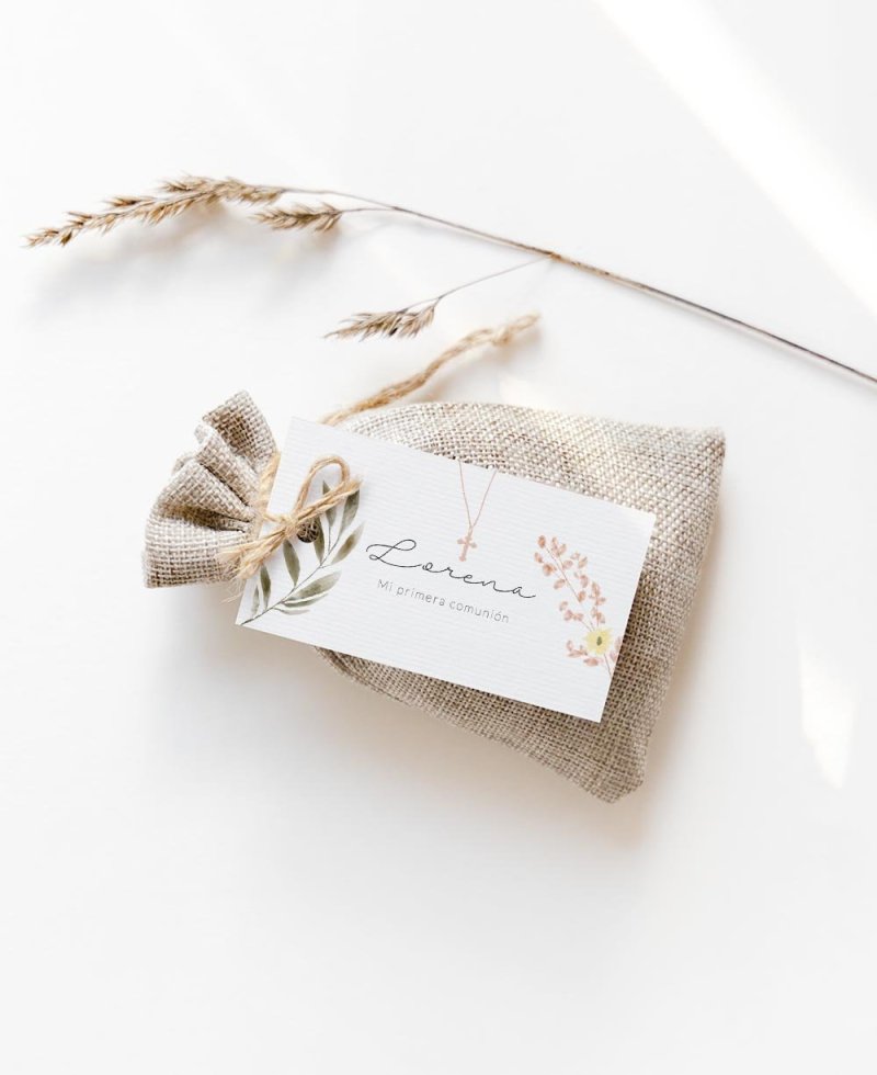 Rechteckiges Etikett für Kommuniondetails, Kreuz und Blumen