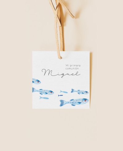 Étiquette carrée pour la communion détails poisson de mer