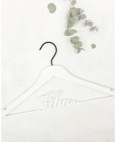 Cintre de nom de mariage personnalisé