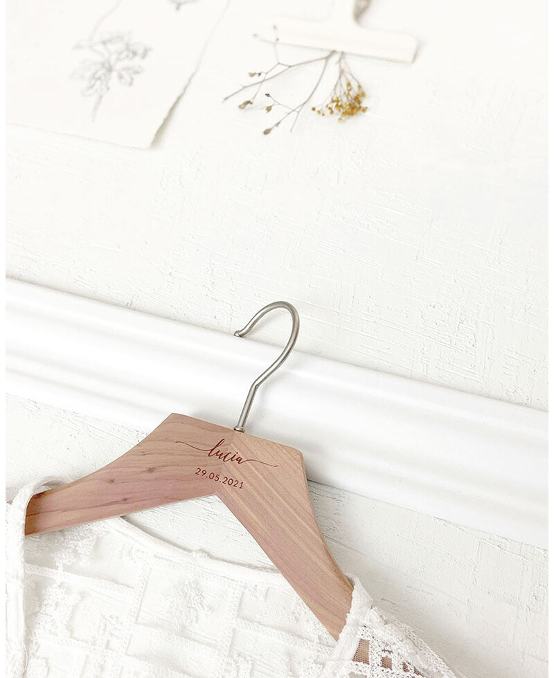 Hochzeitshänger Zedernholz Name Datum