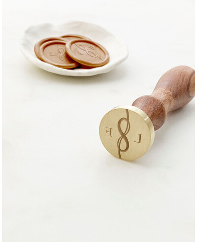 Sealing Symbol Infinity