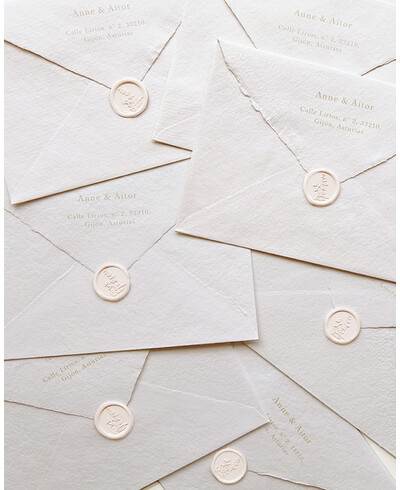 Enveloppes de mariage artisanales