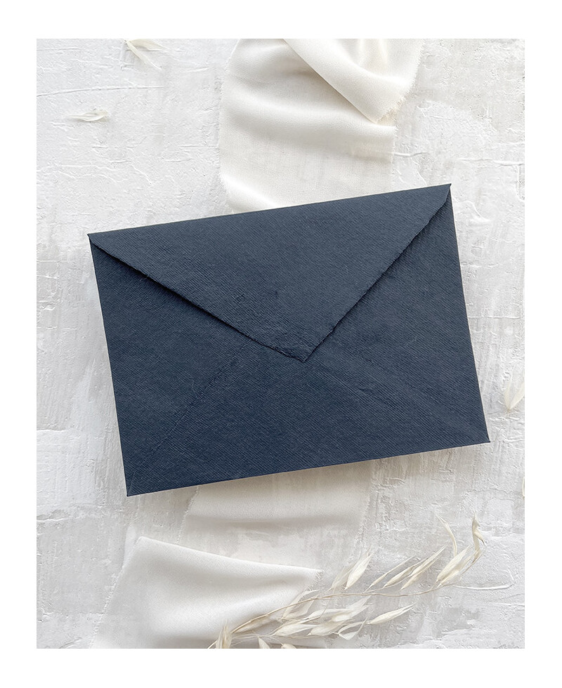 Sobre artesanal premium de color azul oscuro