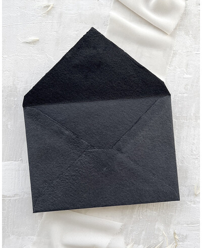 Sobre artesanal exclusivo de color negro