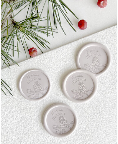 Timbres de Noël en pin délacre