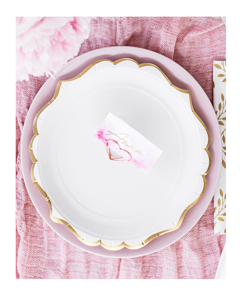 Pappteller mit Goldrand