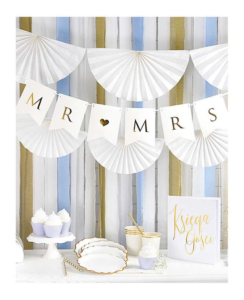 Einweg-Pappteller aus Gold