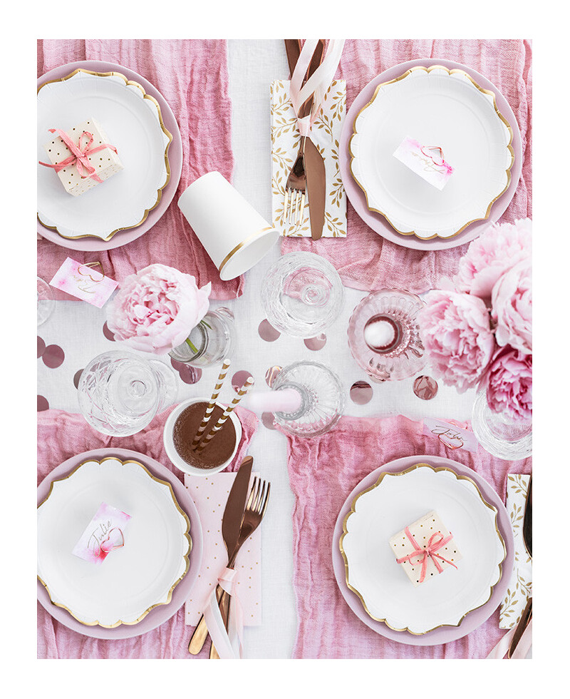 Copos de papel dourado e branco para eventos