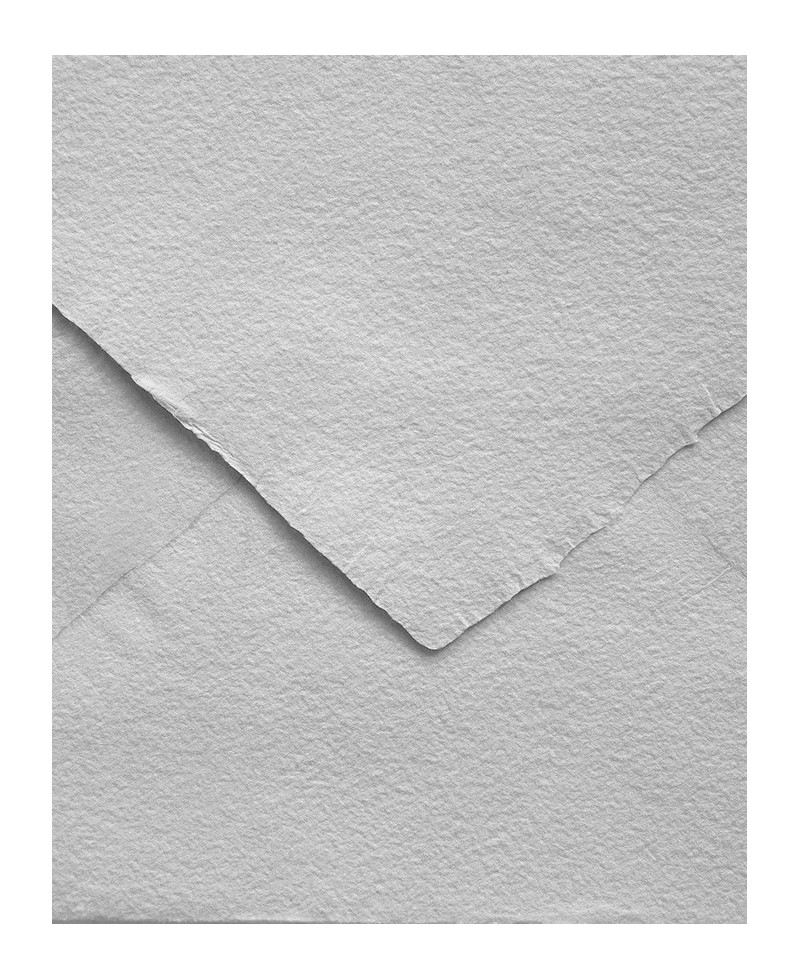 Zoom em embarcações cinza claro